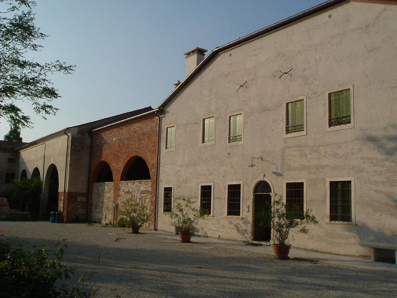 Agriturismo La Sophora Montegaldella ภายนอก รูปภาพ